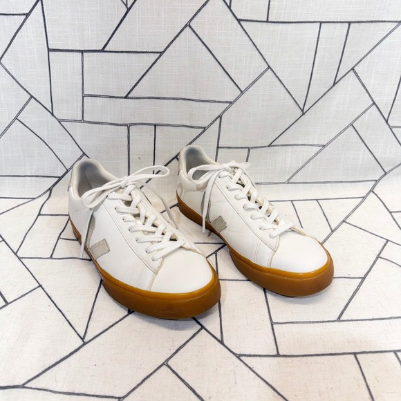 Veja Other - Veja Campo Sneakers Size 10 White Gum Sole Leather Suede Logo Low Top